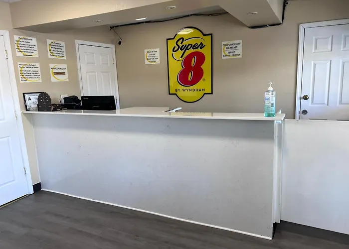 Super 8 By Wyndham Lumberton Nc
